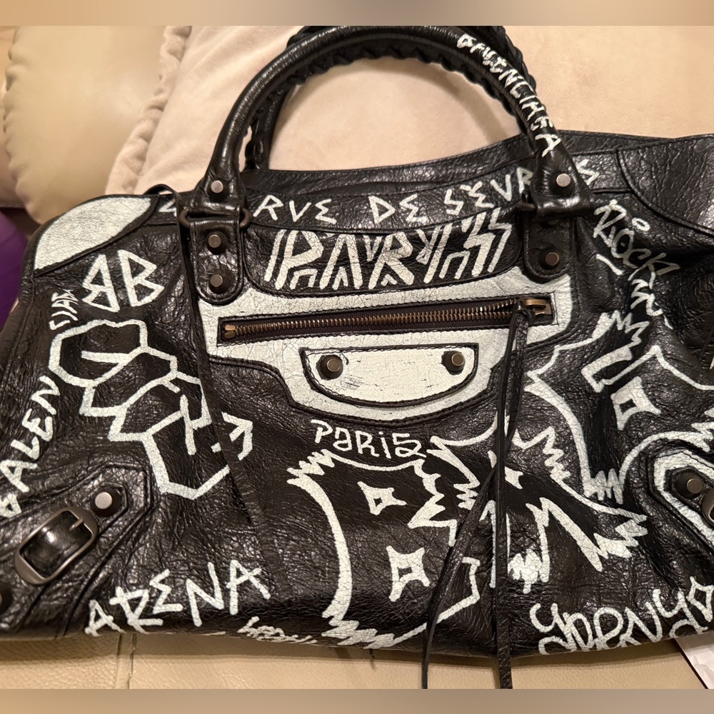 Balenciaga Graffiti Large City Purse vintage black and white. - Picture 4 of 13